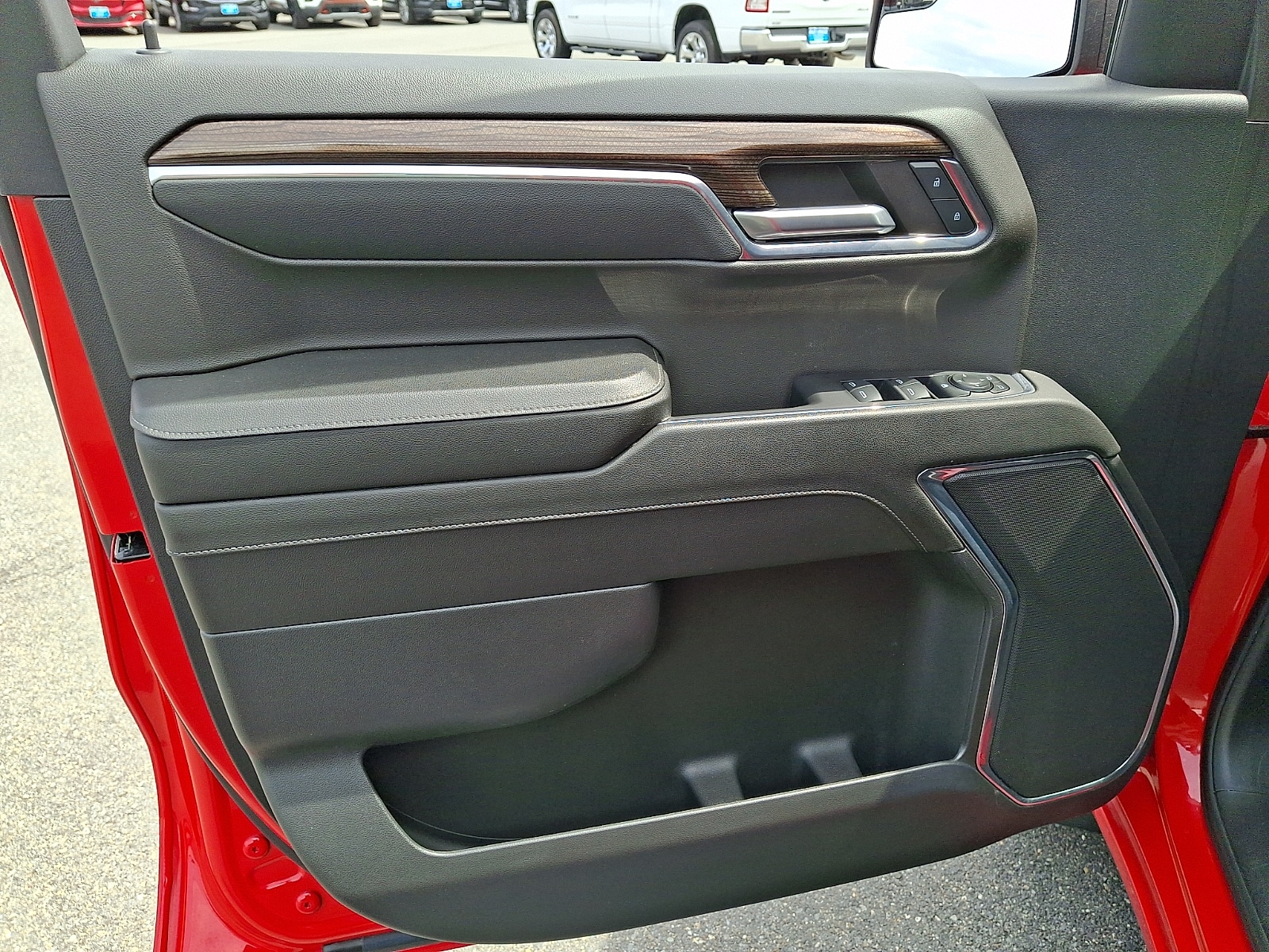 2024 Chevrolet Silverado 1500 LT - Photo 12