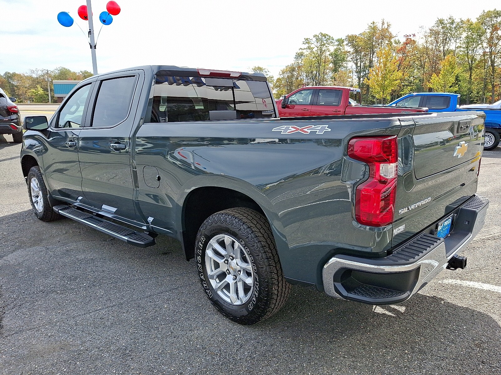 2026 Chevrolet Silverado 1500 LT photo 3