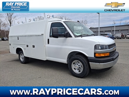 2024 Chevrolet Express Cutaway 3500 1WT Cutaway Van