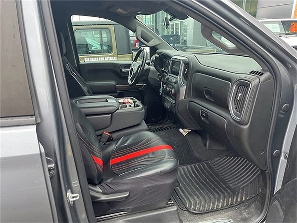 Used 2021 Chevrolet Silverado 1500 LT Truck