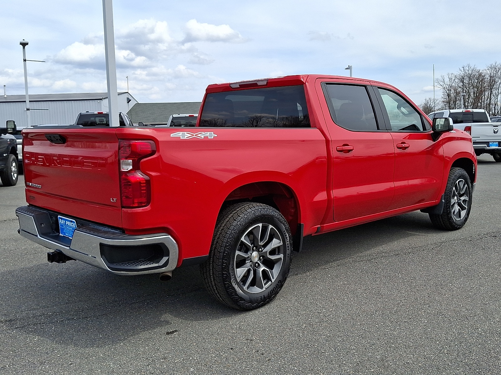 2024 Chevrolet Silverado 1500 LT - Photo 6