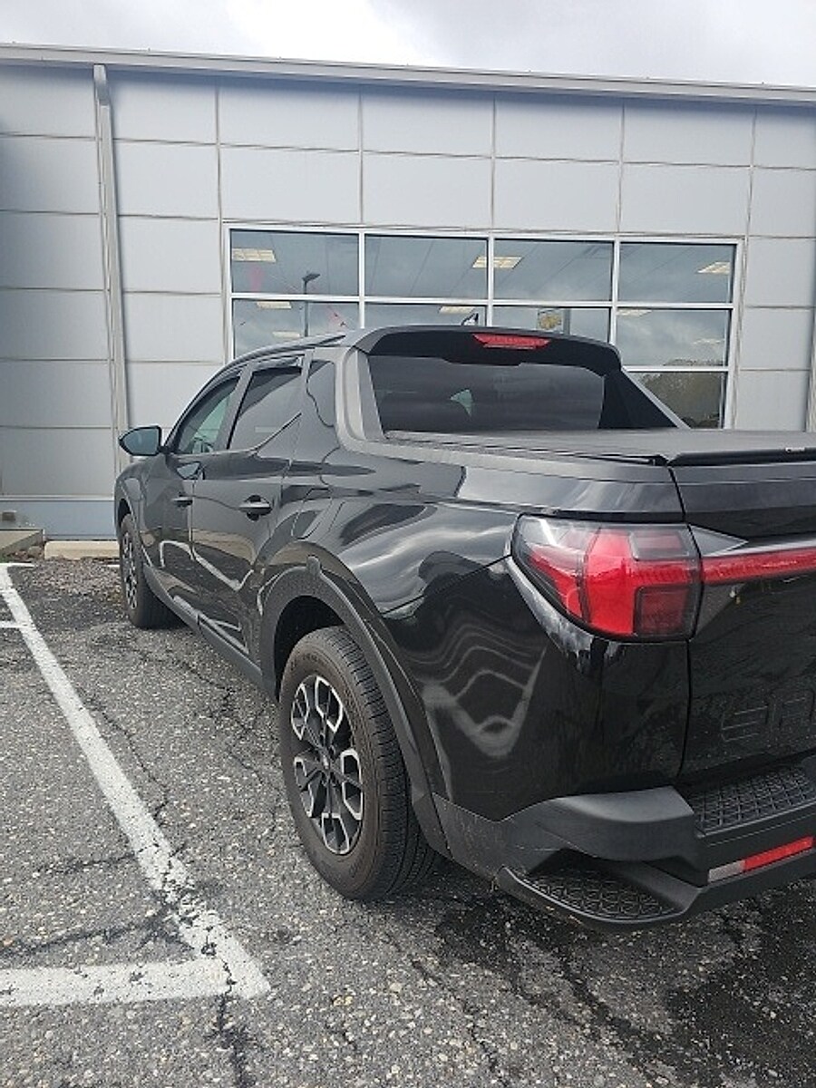 2022 Hyundai Santa Cruz SE photo 3