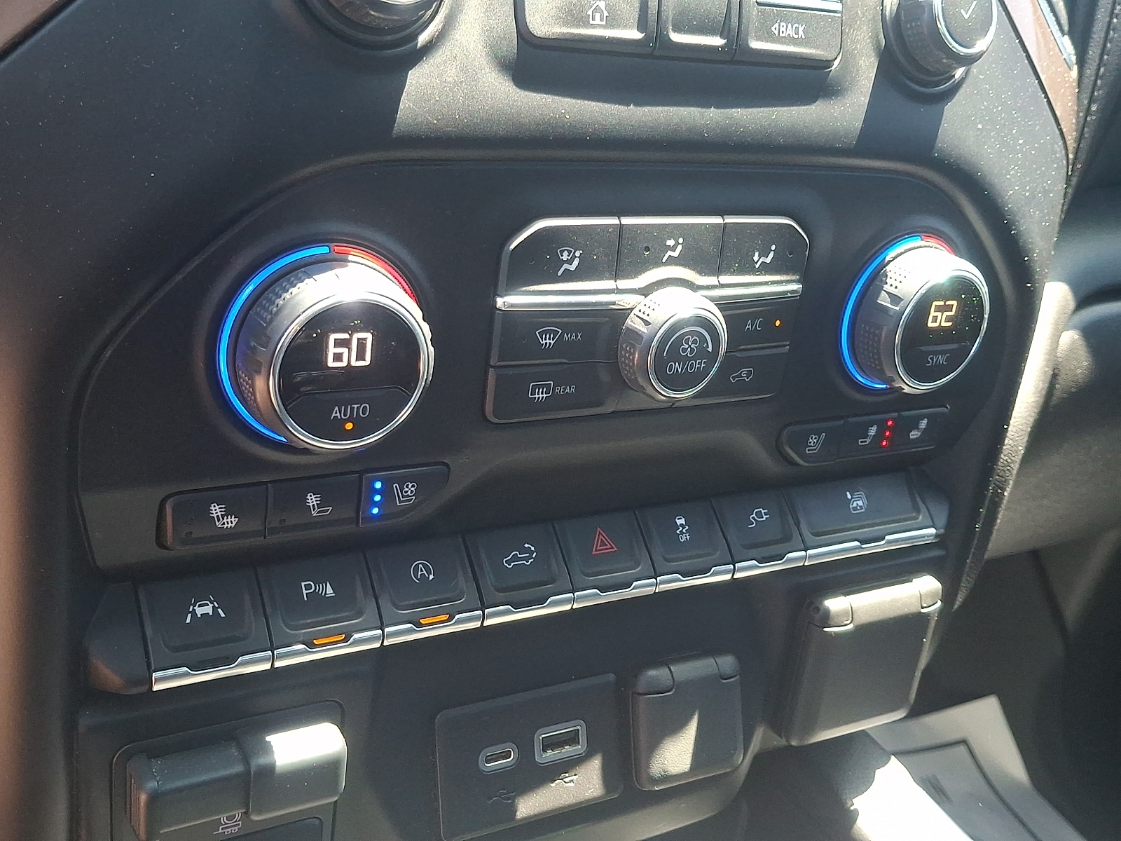 2021 Chevrolet Silverado 1500 High Country - Photo 16