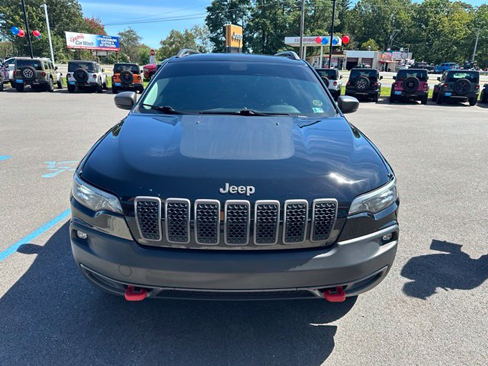 Used 2019 Jeep Cherokee Trailhawk with VIN 1C4PJMBX0KD103640 for sale in Mount Pocono, PA