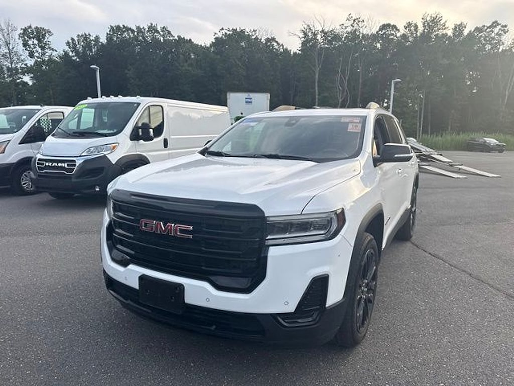 Used 2023 GMC Acadia SLE SUV