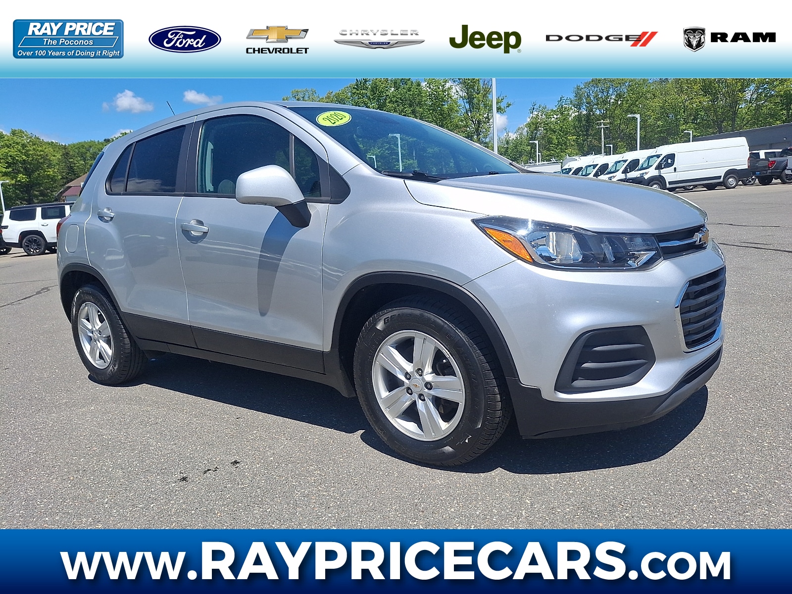 2020 Chevrolet Trax LS's photo