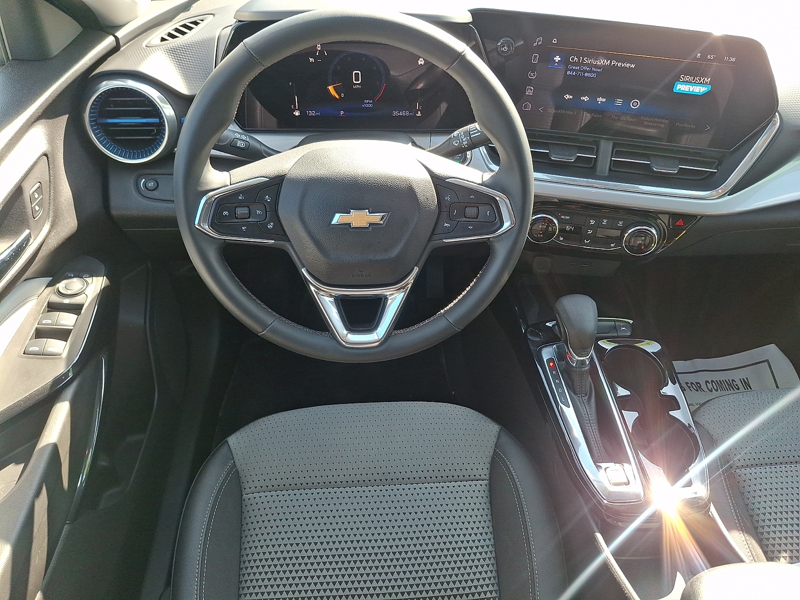 2024 Chevrolet Trax LT - Photo 11