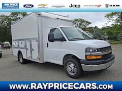2024 Chevrolet Express Cutaway 4500 2WT Cutaway Van
