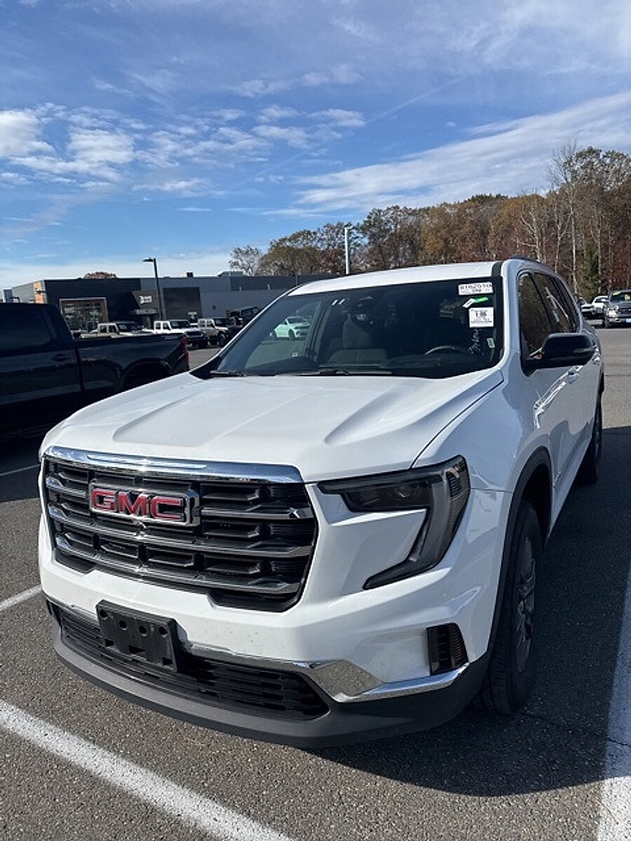 2025 Gmc Acadia Elevation photo 3