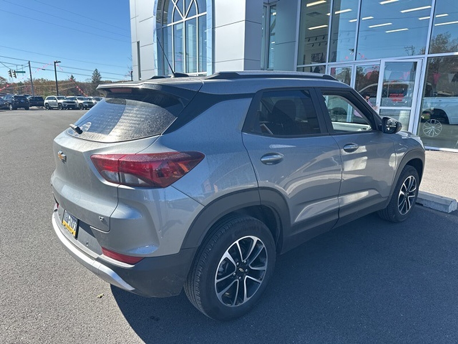 2024 Chevrolet Trailblazer LT photo 3