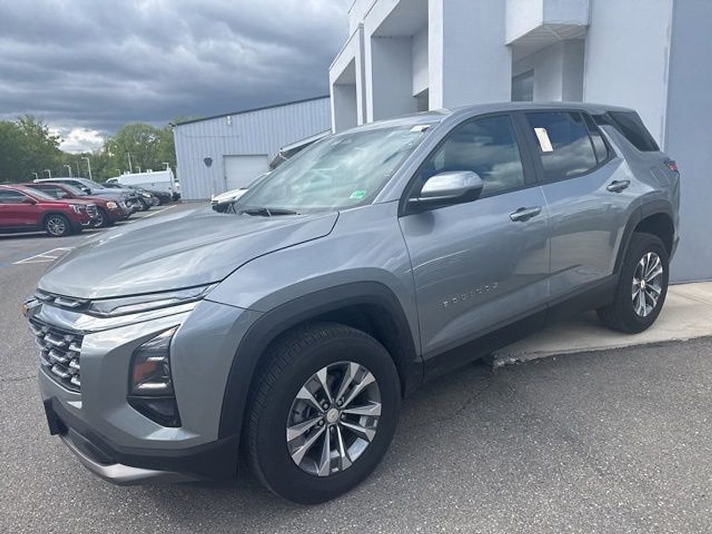 Used 2025 Chevrolet Equinox LT SUV