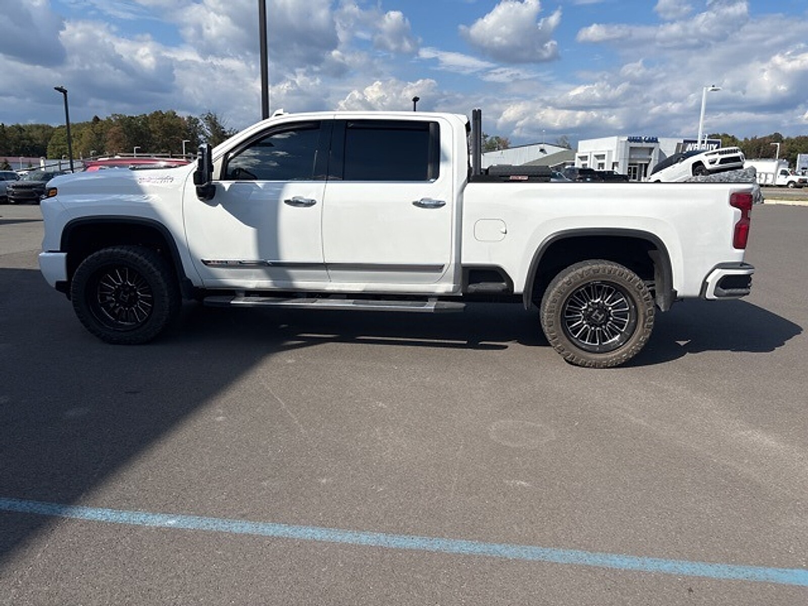 2024 Chevrolet Silverado 2500HD High Country photo 3