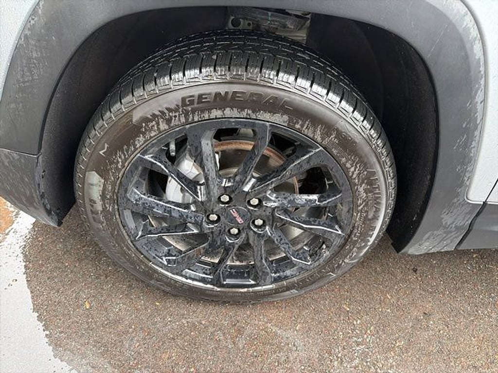 Used 2024 GMC Terrain SLE SUV
