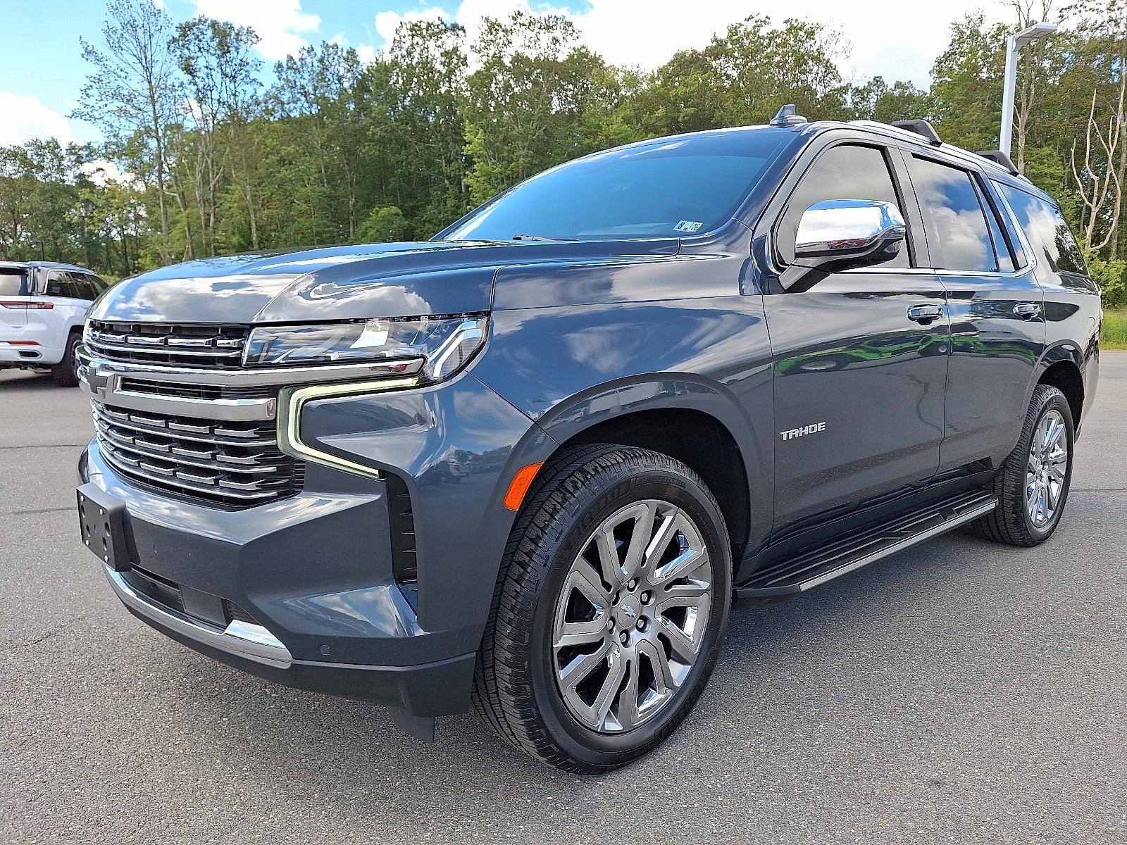 2021 Chevrolet Tahoe Premier photo 3