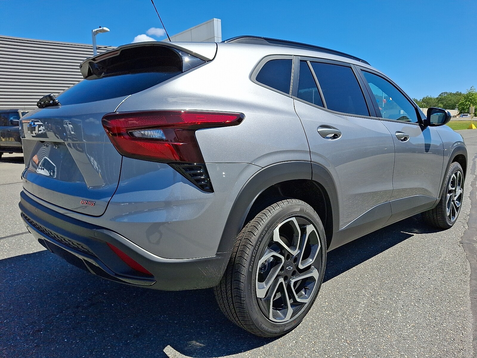 2025 Chevrolet Trax photo 4