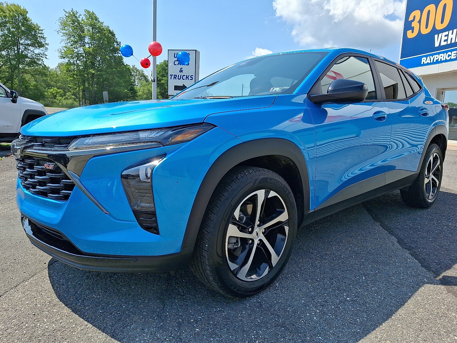 2025 Chevrolet Trax photo 3