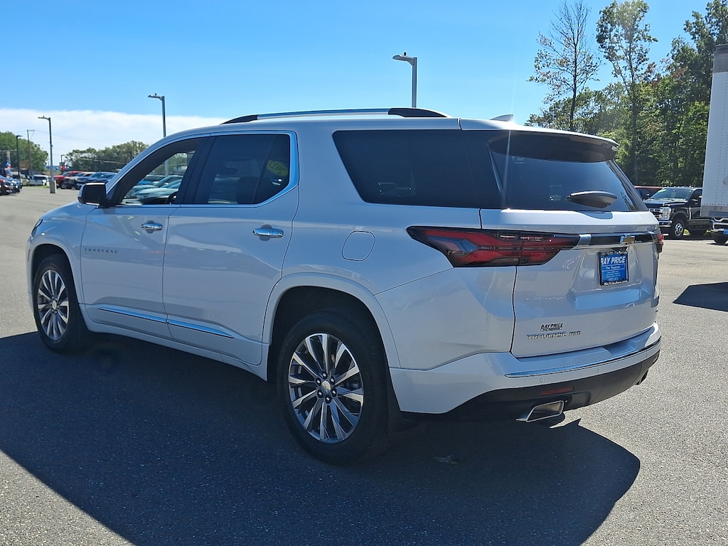 Used 2022 Chevrolet Traverse Premier SUV