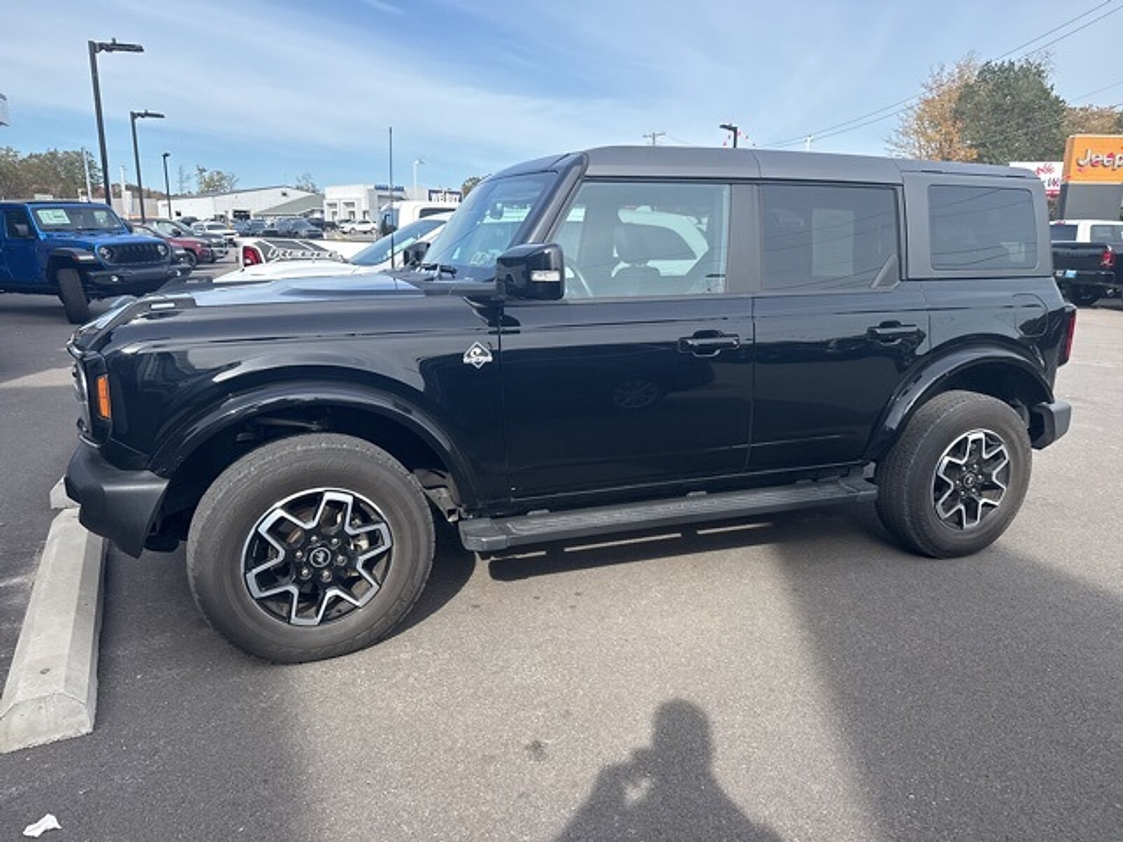 2023 Ford Bronco Base Big Bend Black Diamond Outer Banks Badlands Wildtrak Everglades photo 4