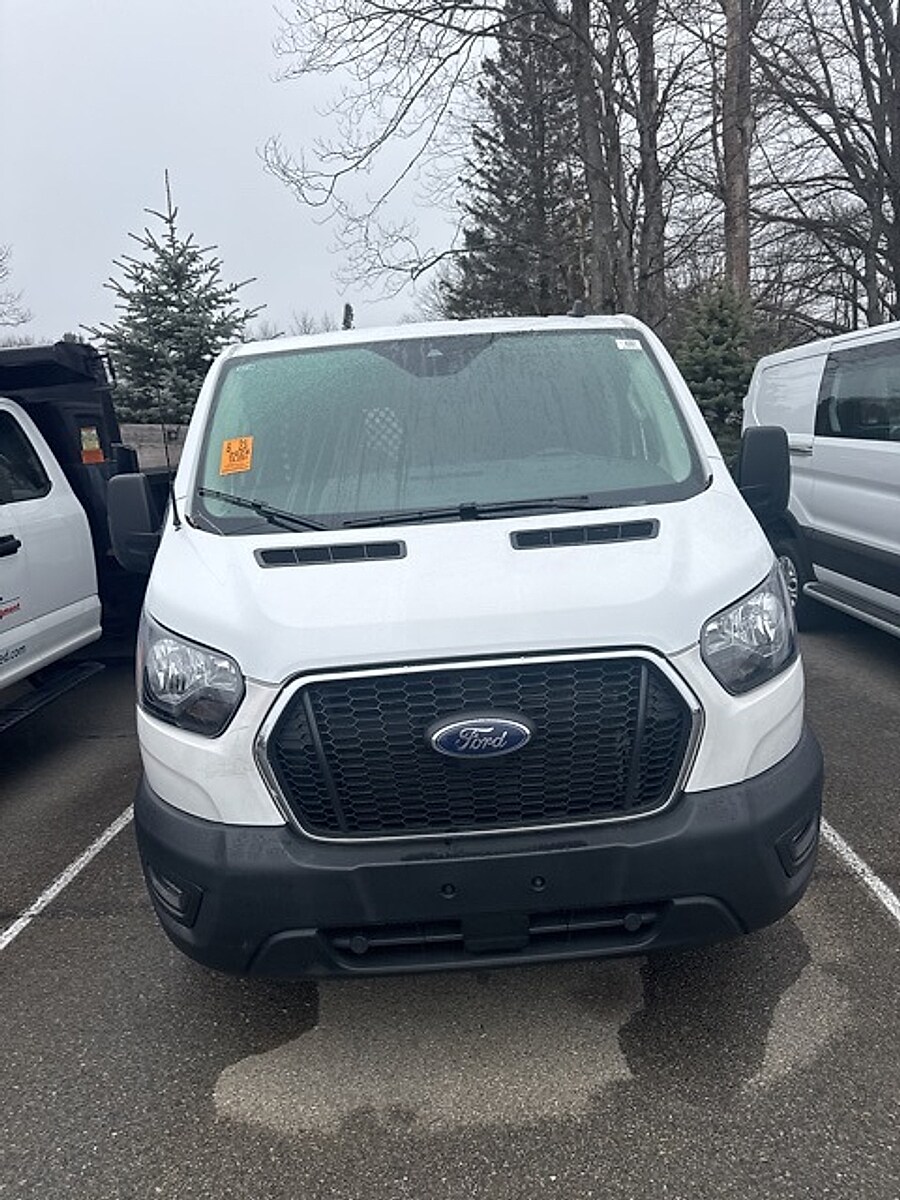2024 Ford Transit photo 3