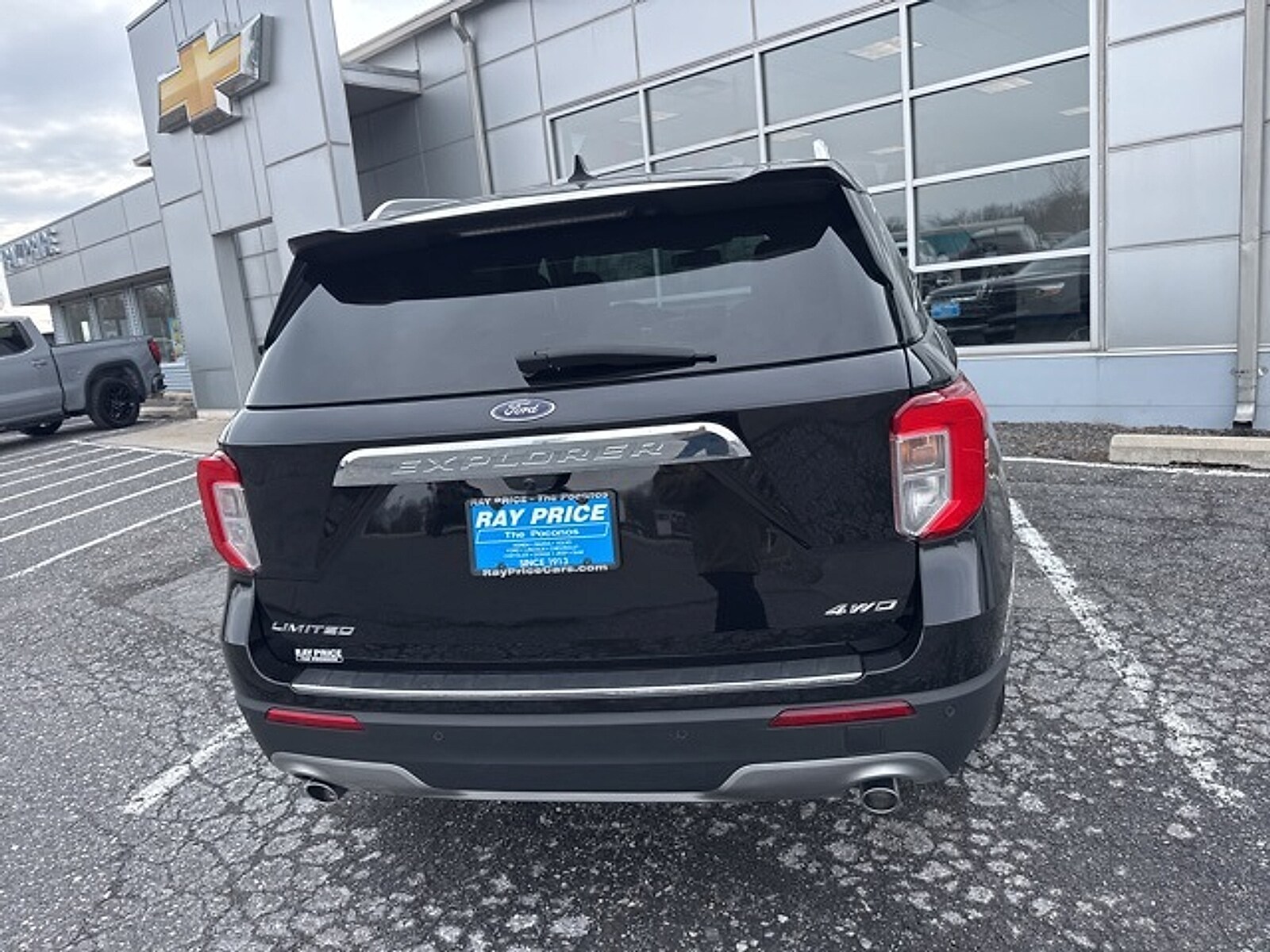 2022 Ford Explorer Limited - Photo 9