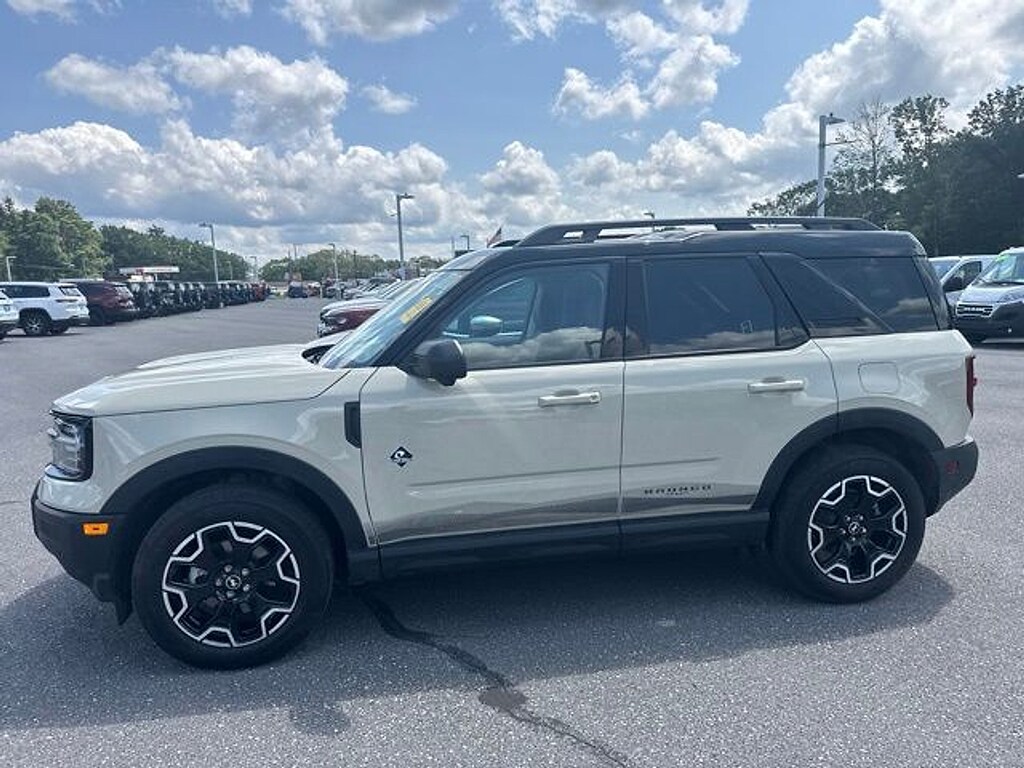 Used 2025 Ford Bronco Sport Outer Banks SUV