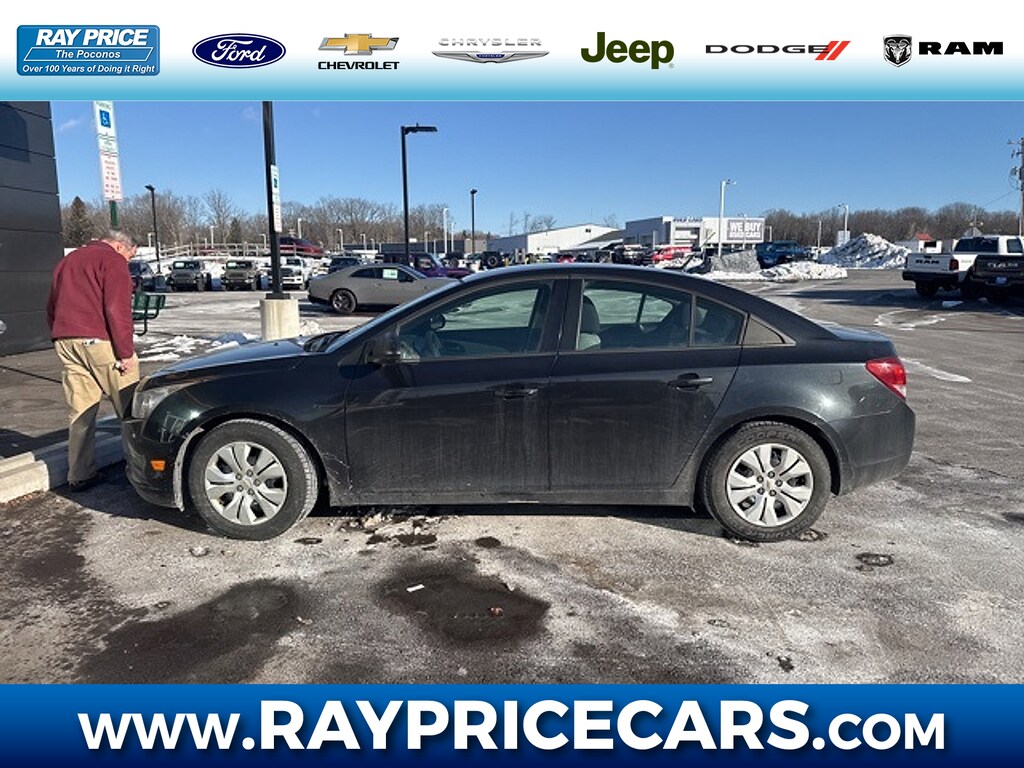 Used 2014 Chevrolet Cruze LS Auto Sedan