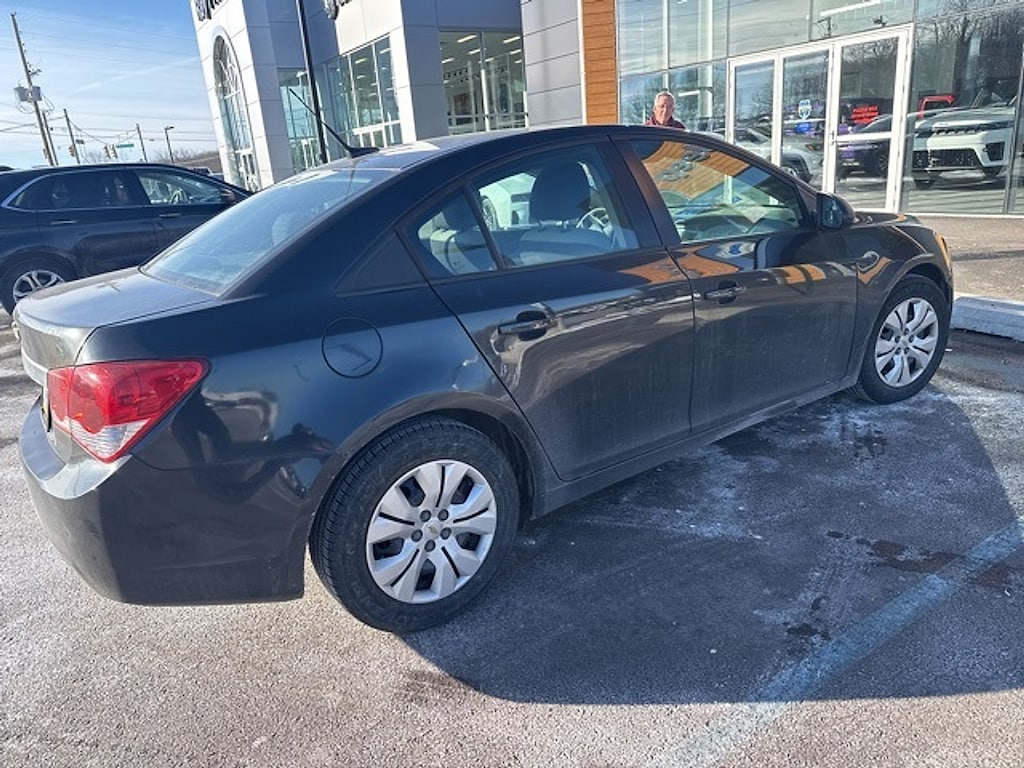 Used 2014 Chevrolet Cruze LS Auto Sedan