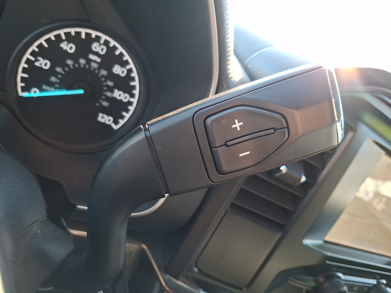 2023 Ford F-150 XL - Photo 14