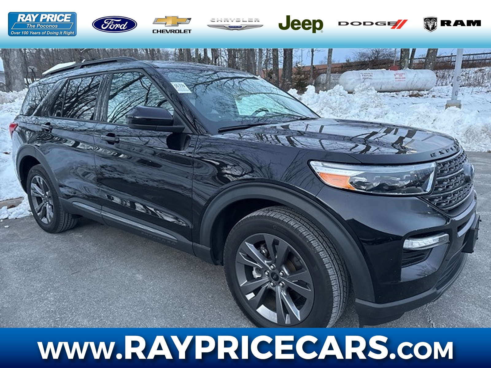 2022 Ford Explorer XLT's photo