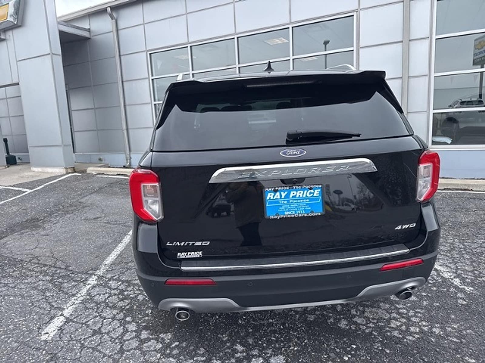 2022 Ford Explorer Limited - Photo 8