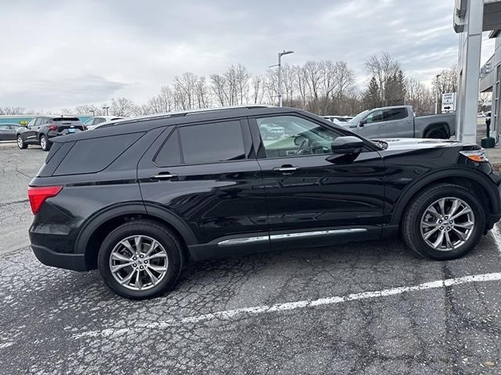 2022 Ford Explorer Limited - Photo 13