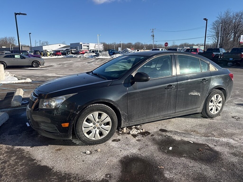 Used 2014 Chevrolet Cruze LS Auto Sedan