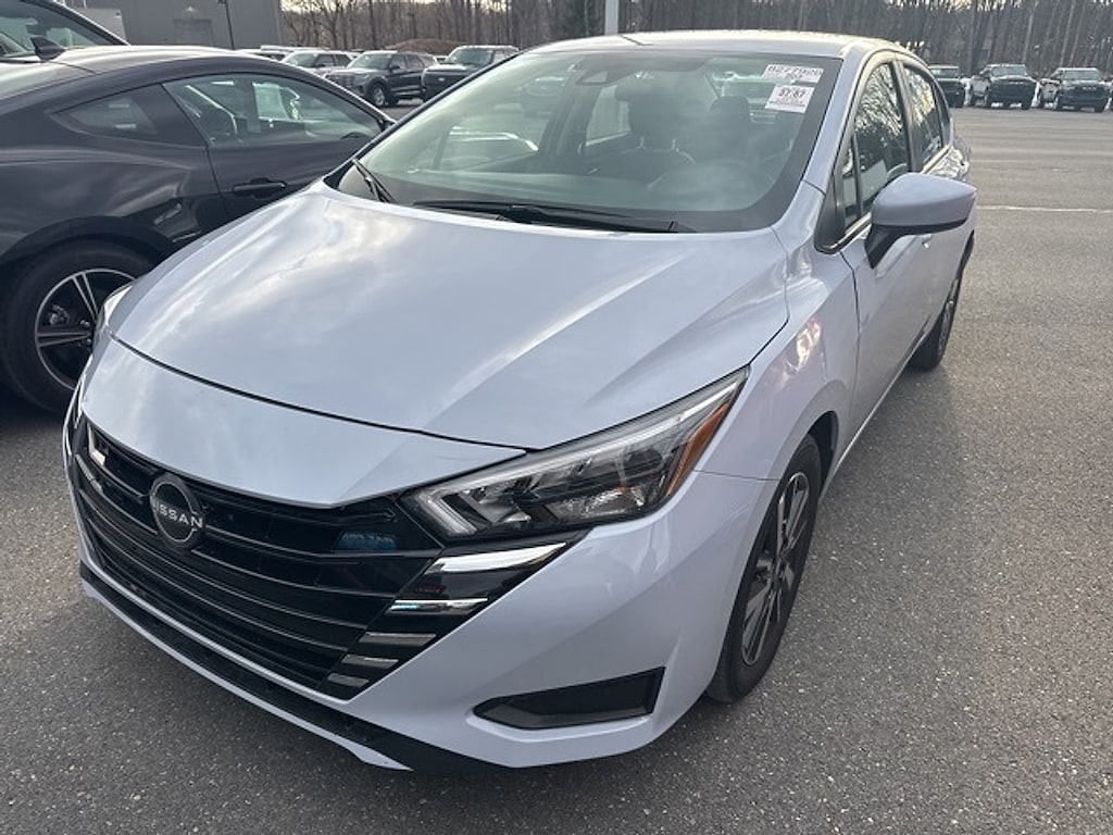 Used 2025 Nissan Versa 1.6 SV Sedan