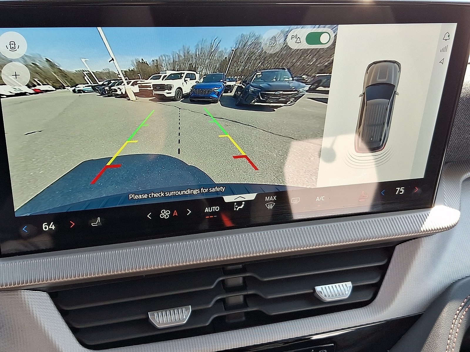 2025 Ford Explorer Active - Photo 19