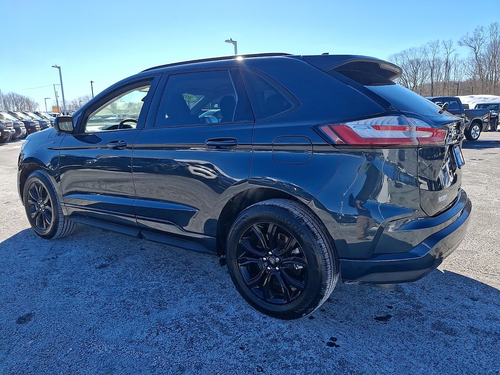 Certified 2022 Ford Edge SE SUV