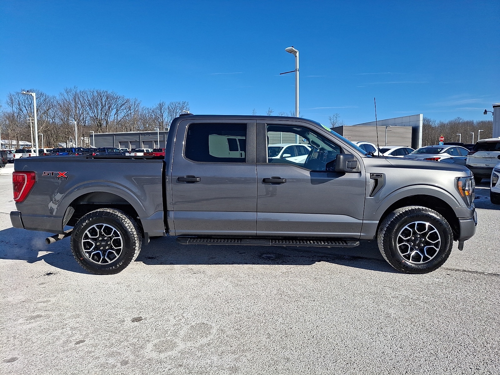 2023 Ford F-150 XL - Photo 7