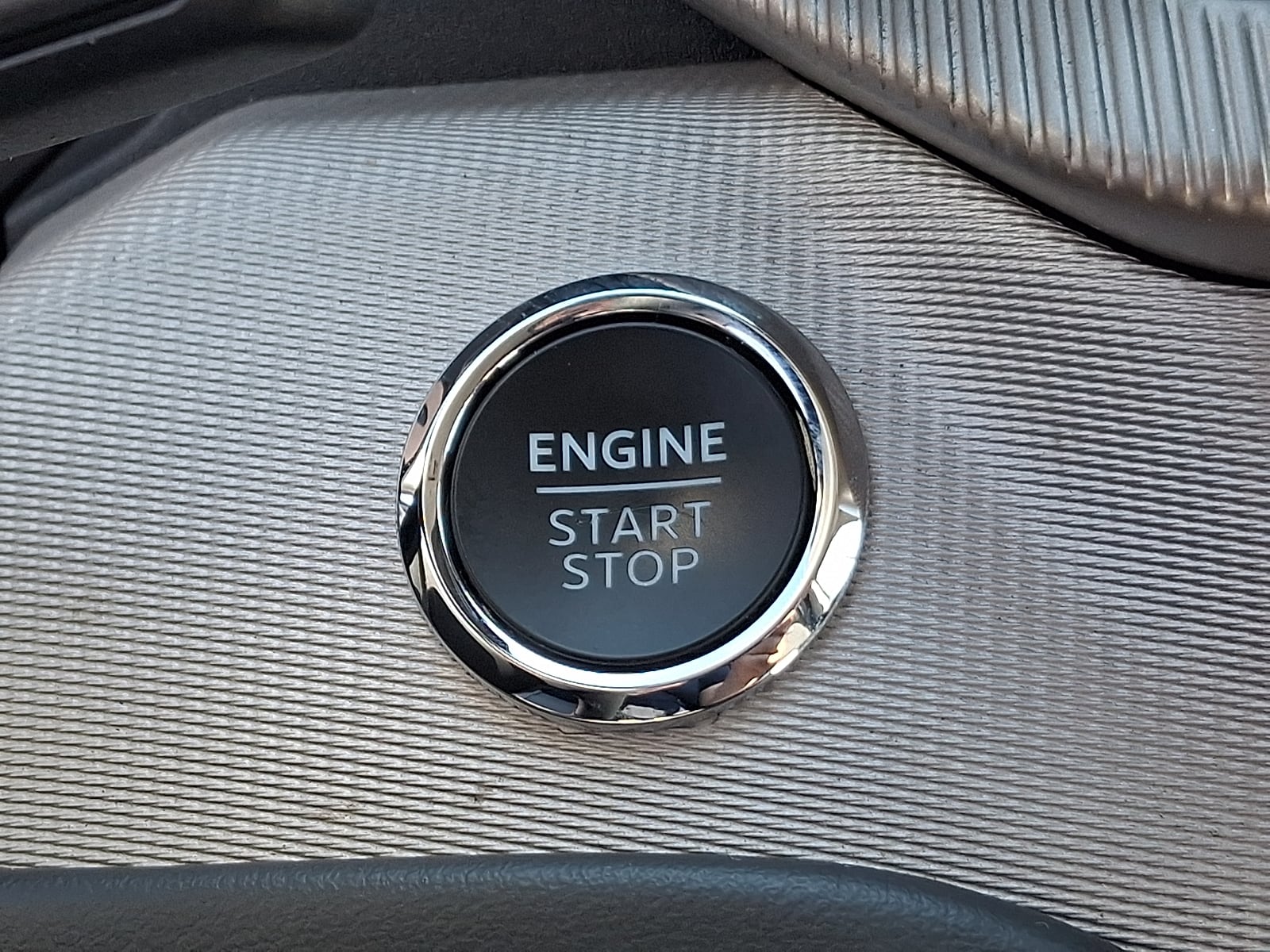 2025 Ford Explorer Active - Photo 24
