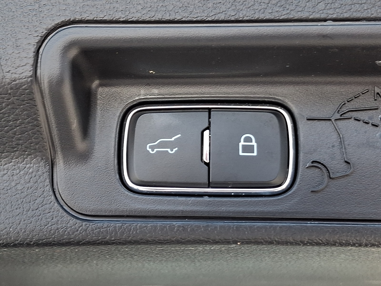 2025 Ford Explorer Active - Photo 29