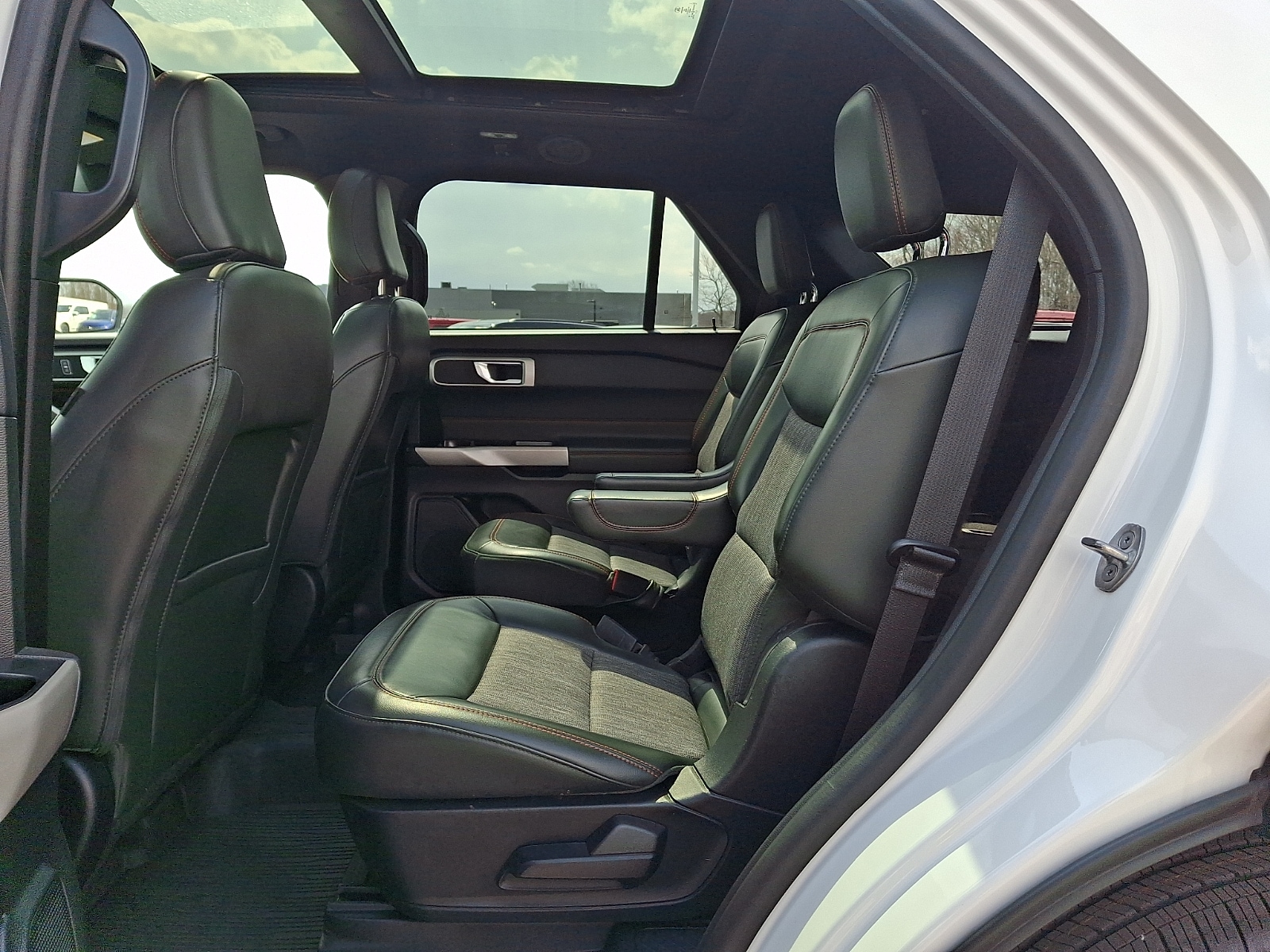2022 Ford Explorer TIMBERLINE - Photo 10