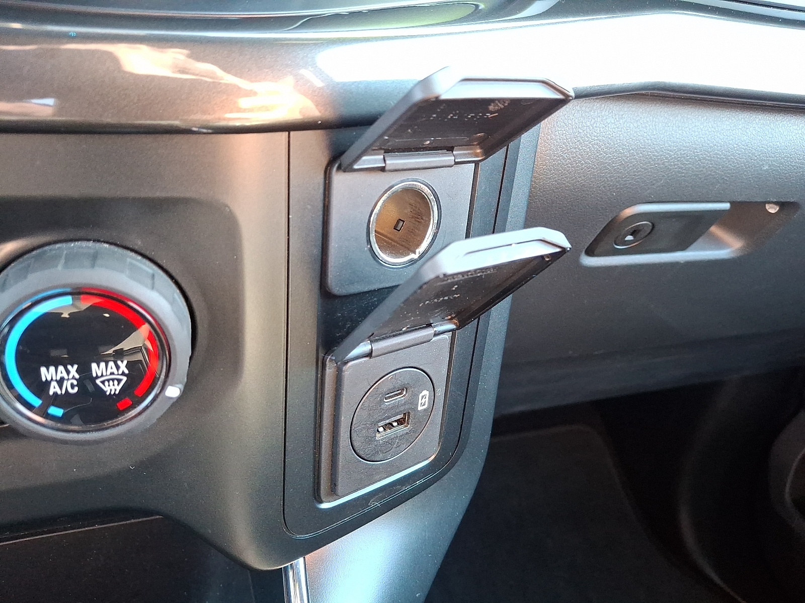 2023 Ford F-150 XL - Photo 25