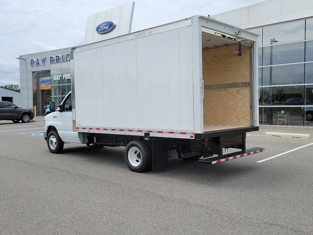New 2025 Ford E-350 Cutaway E-350 DRW 158 WB Specialty Vehicle