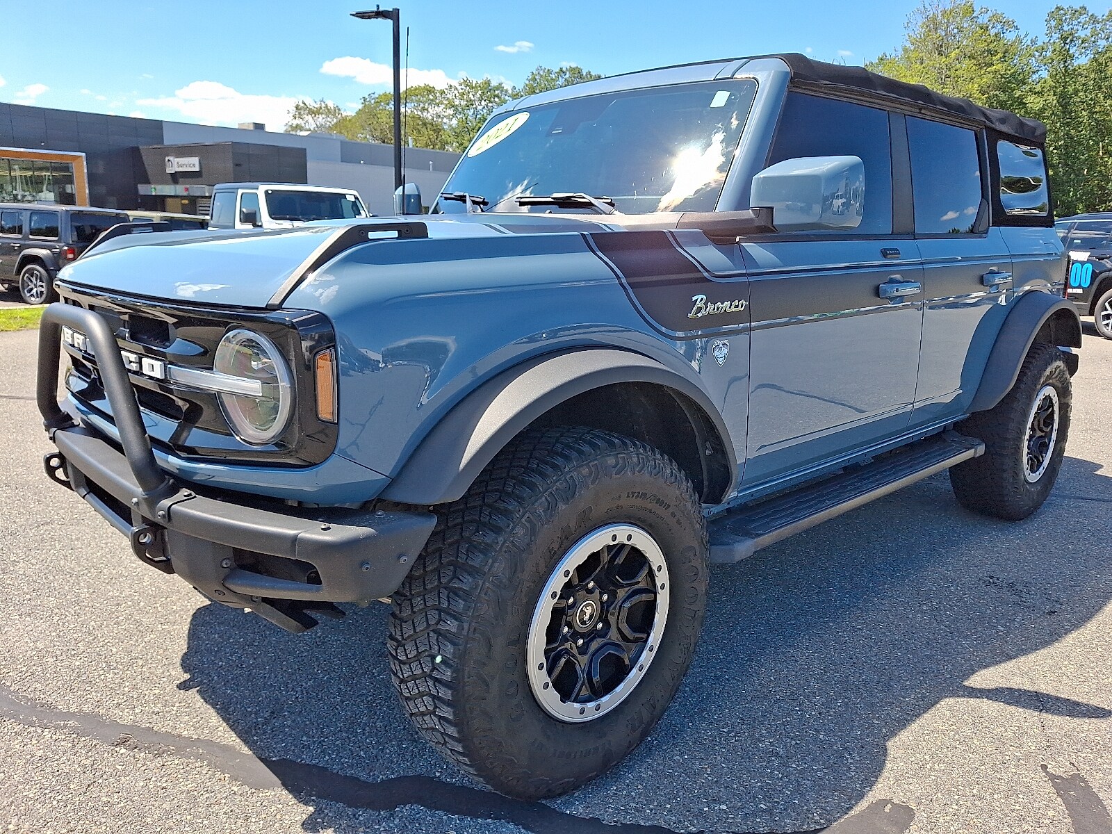 2021 Ford Bronco photo 3
