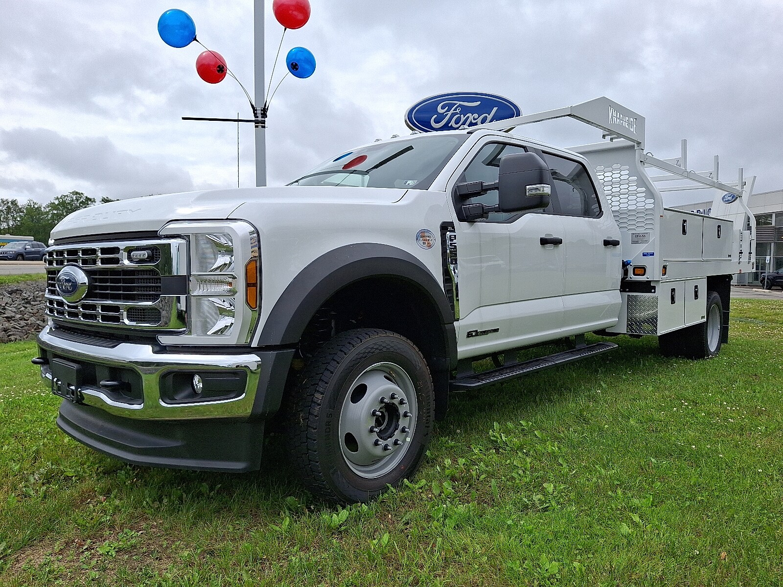 2025 Ford F-550 XL photo 2