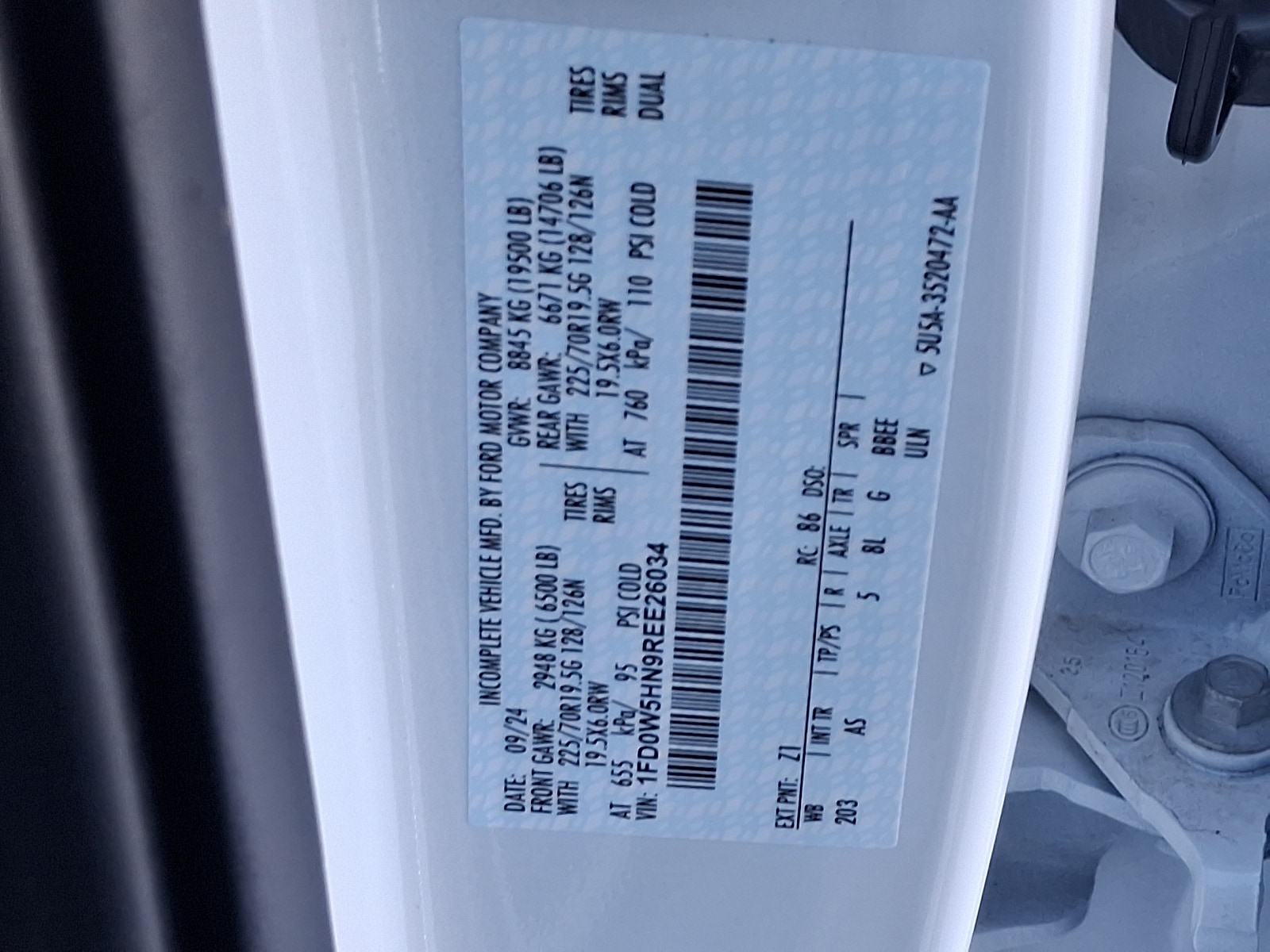 2024 Ford F-550 Super Duty Chassis Cab XL - Photo 17