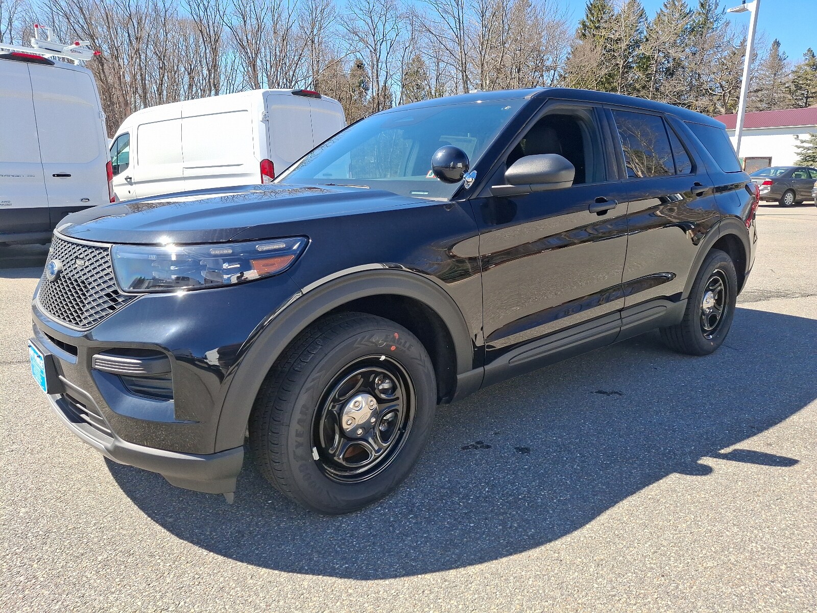 2025 Ford Explorer photo 2