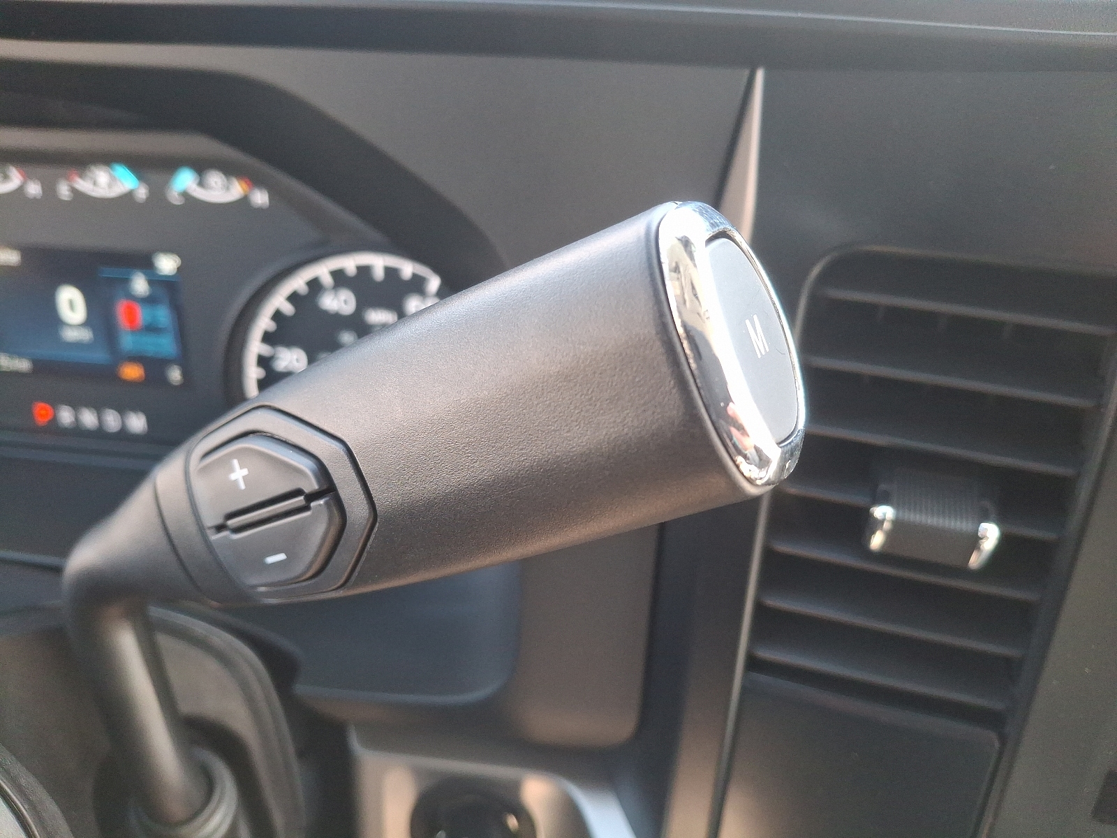 2024 Ford F-550 Super Duty Chassis Cab XL - Photo 10