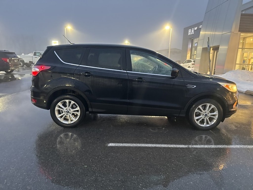 Used 2017 Ford Escape SE SUV