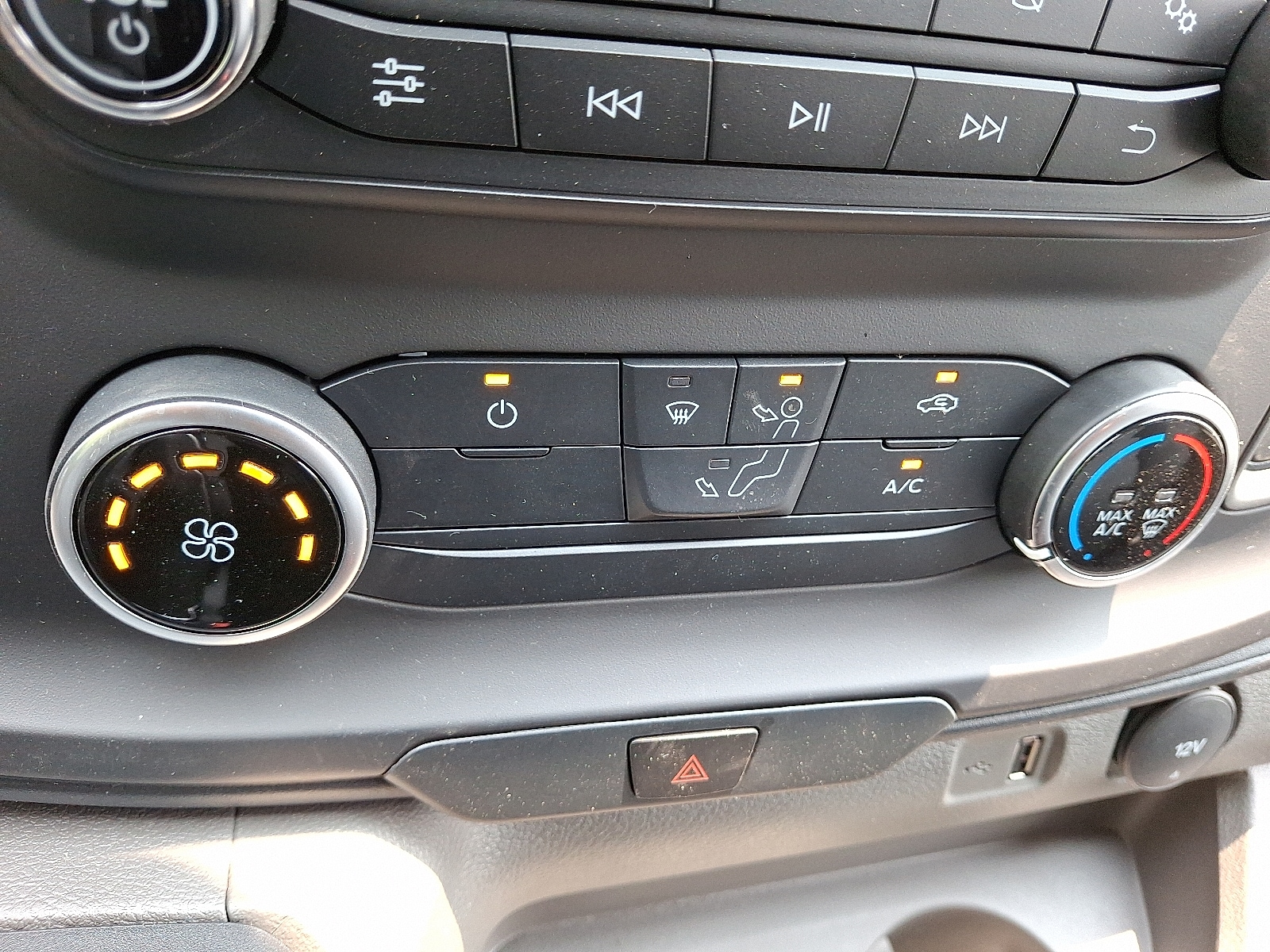 2025 Ford Transit Van Base - Photo 11