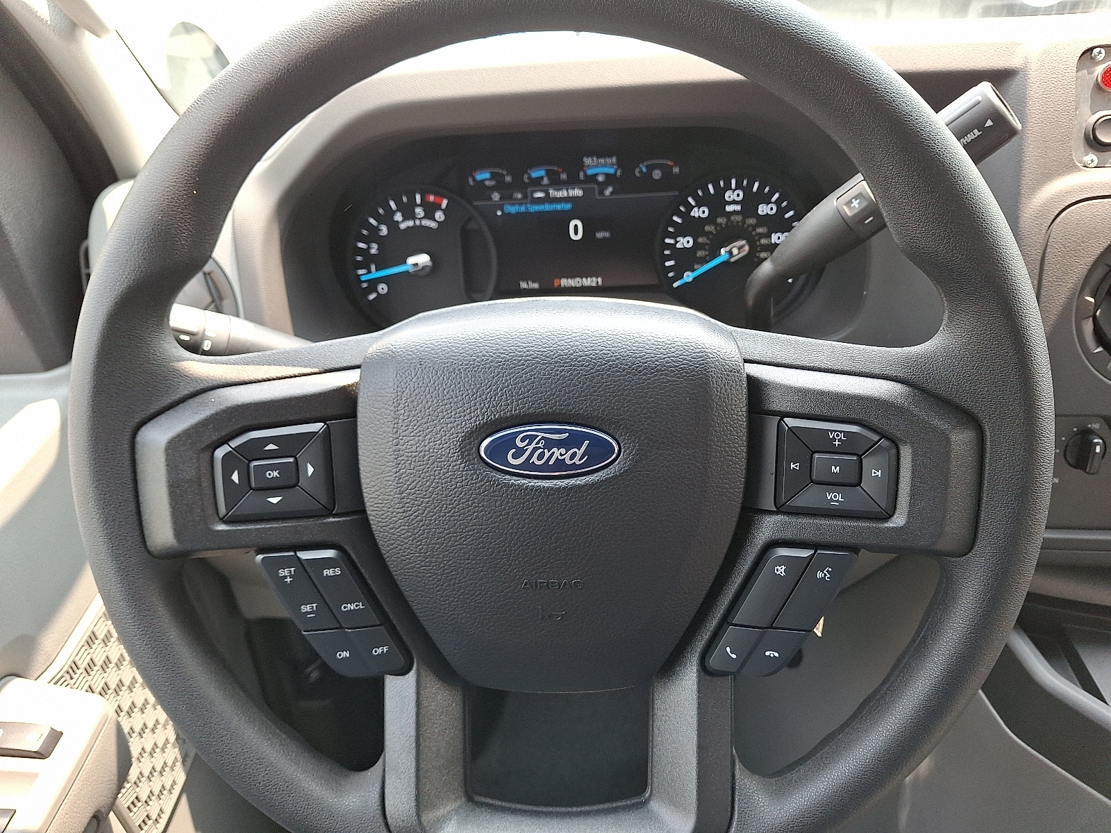 2026 Ford E-Series Cutaway Base - Photo 13