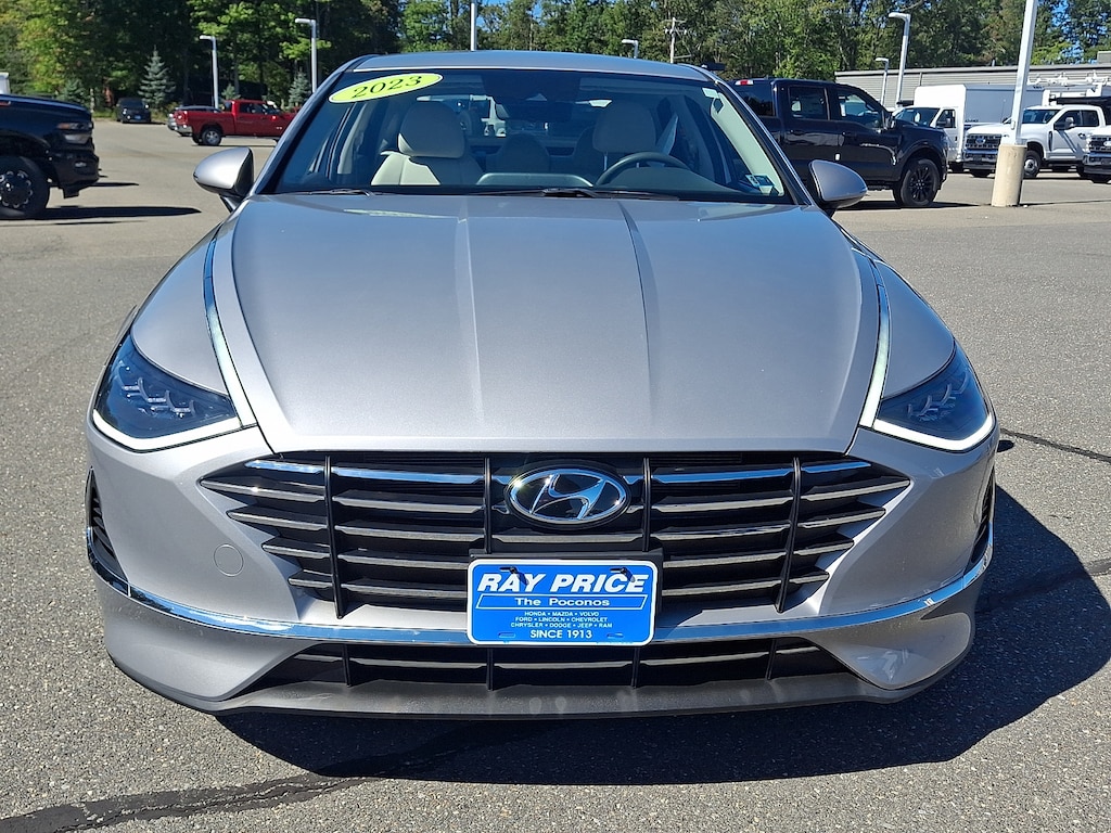 Used 2023 Hyundai Sonata SE Sedan